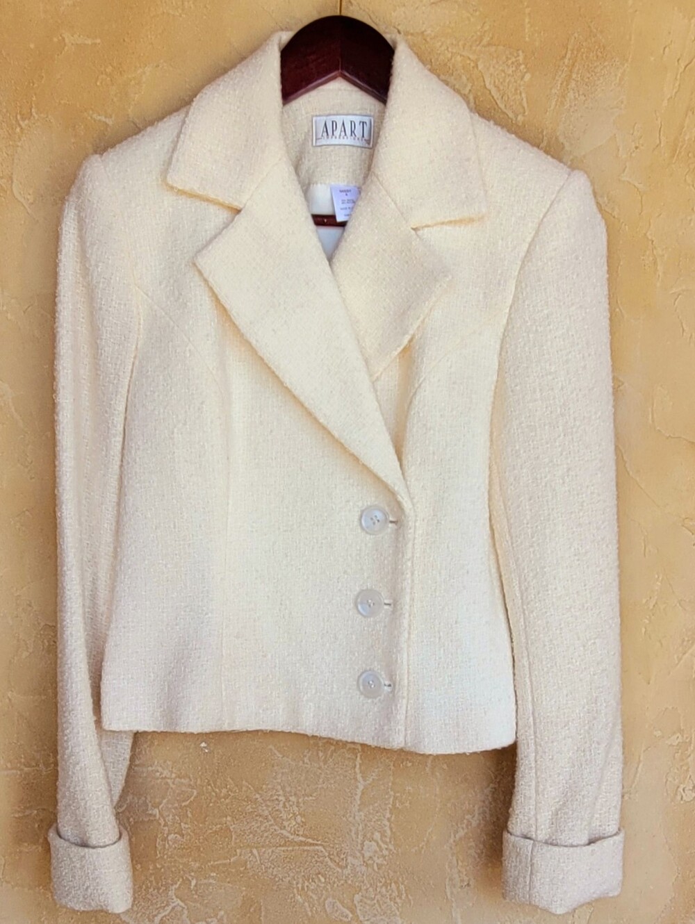 Lovely Rare Find Vintage Cream Bouclé Two-Piece Skirt Jacket Suit Brand APART 4 - Picture 8 of 14